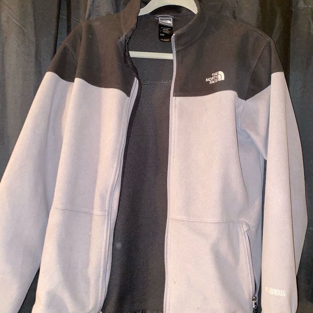 north face wind wall. youth sizing.